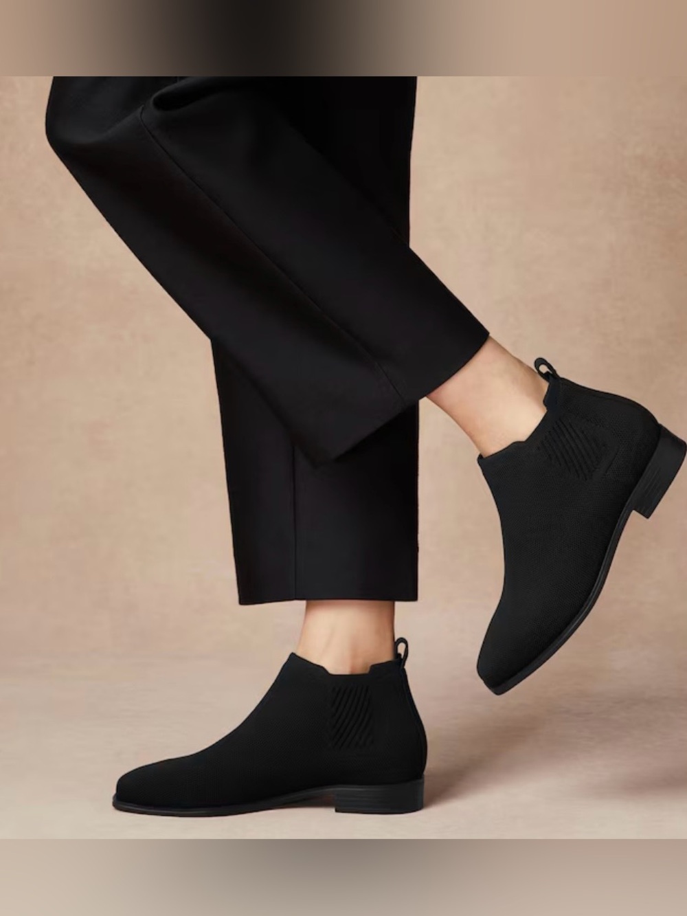 Vivaia Square-Toe Water-Repellent Ankle
Boots Chelsea Ryan Pro Black